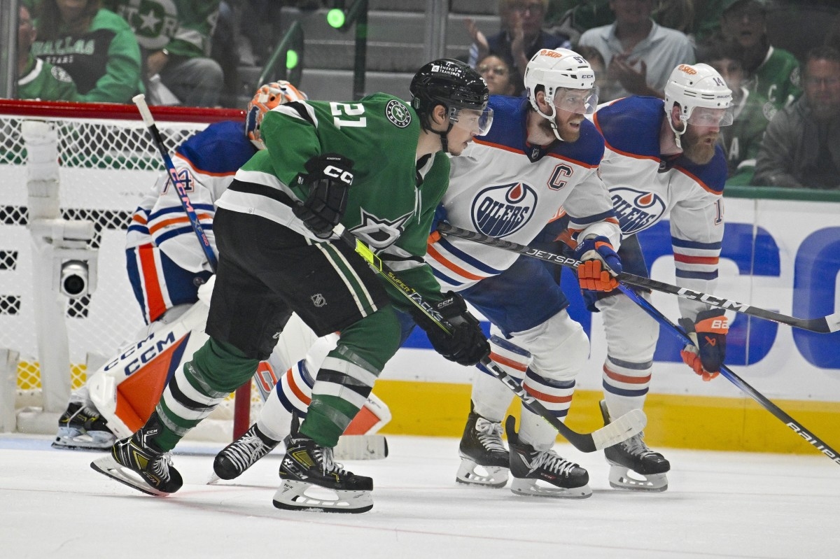 Hurricanes Predicted to Trade For All-Star to Bolster Roster