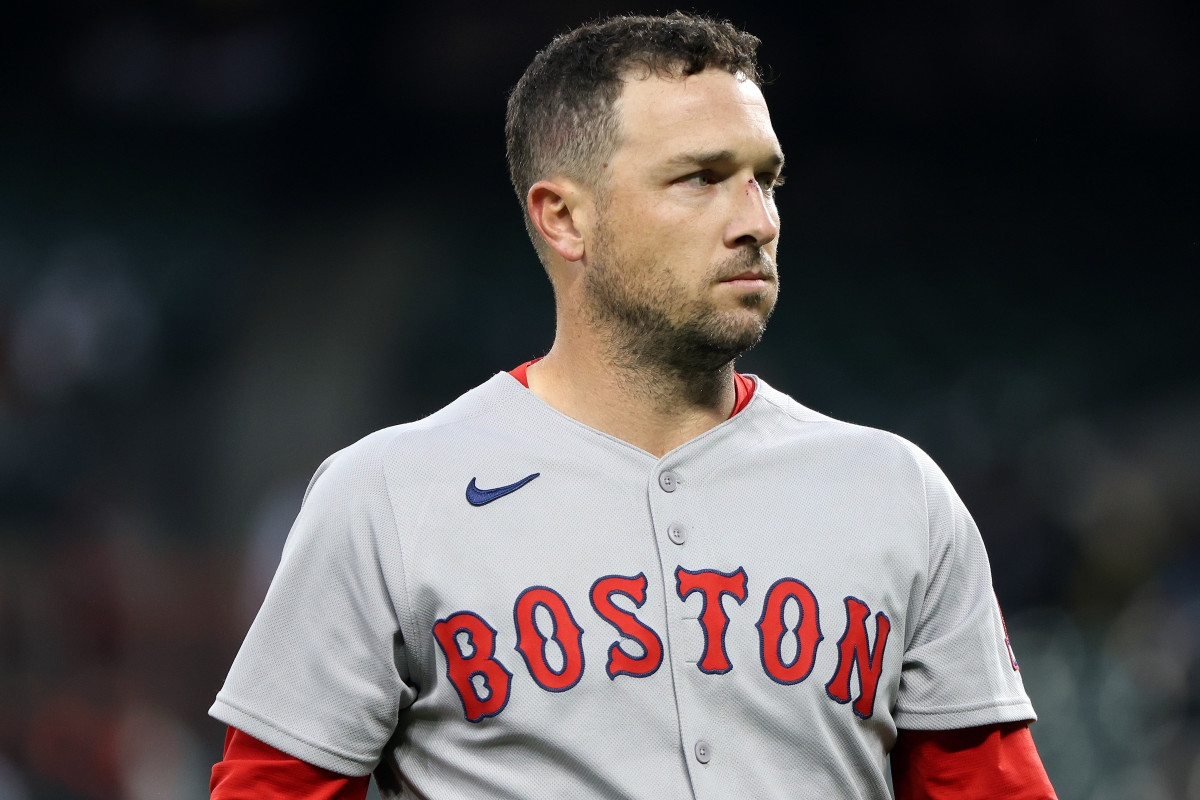 Red Sox's Alex Cora Announces Alex Bregman News on Friday