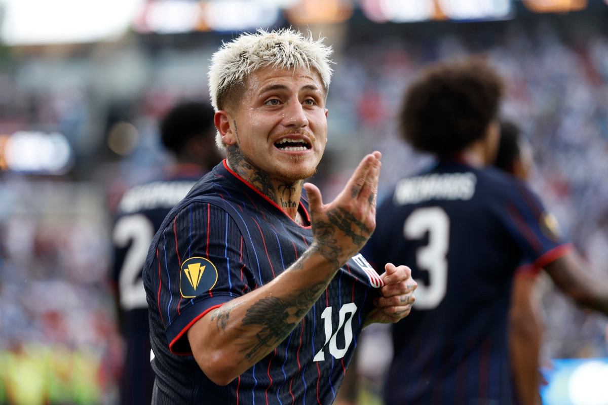 Donovan Calls Out Olympic Coach After Diego Luna Brace