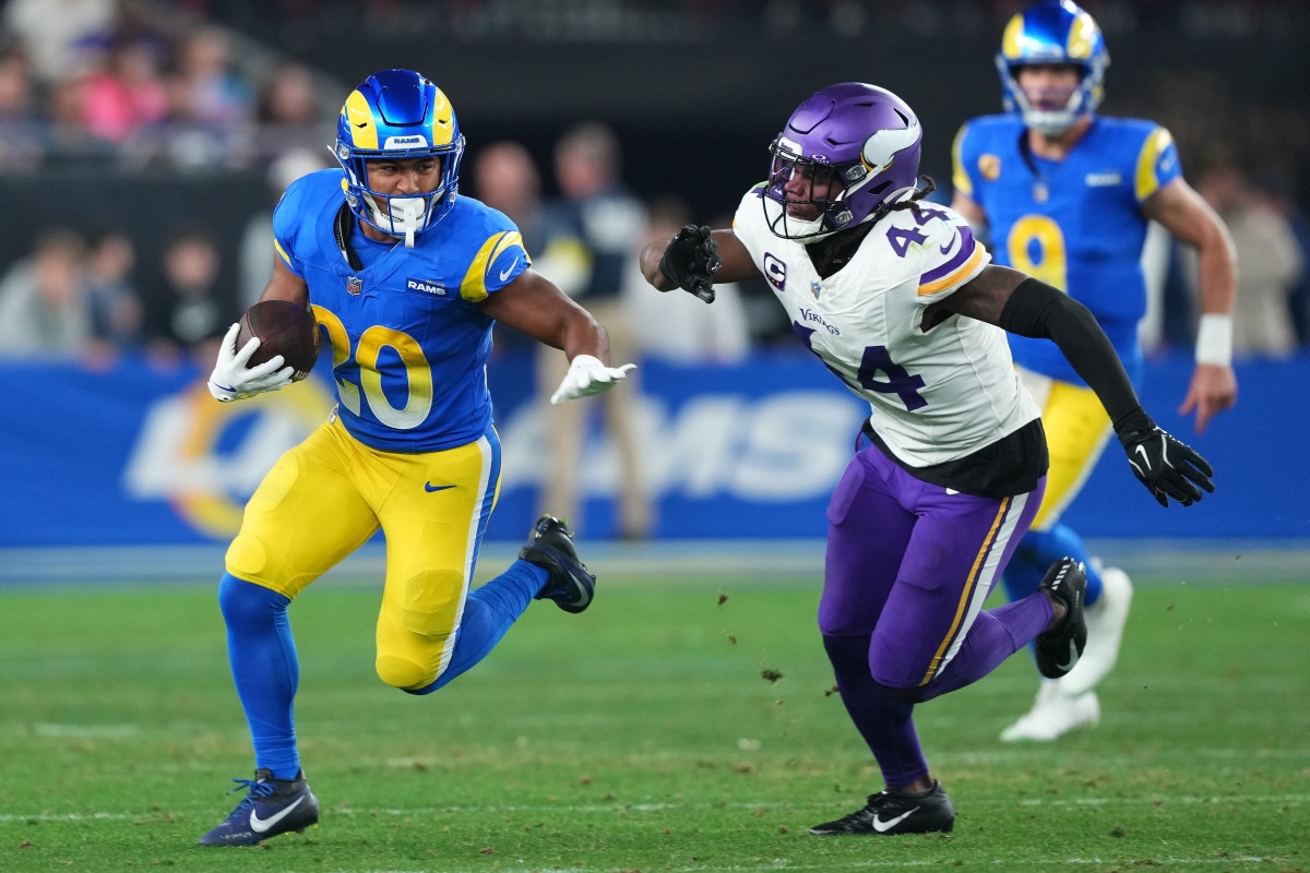 Kevin O'Connell and Kwesi Adofo-Mensah send firm message about popular Vikings defender wanting new contract