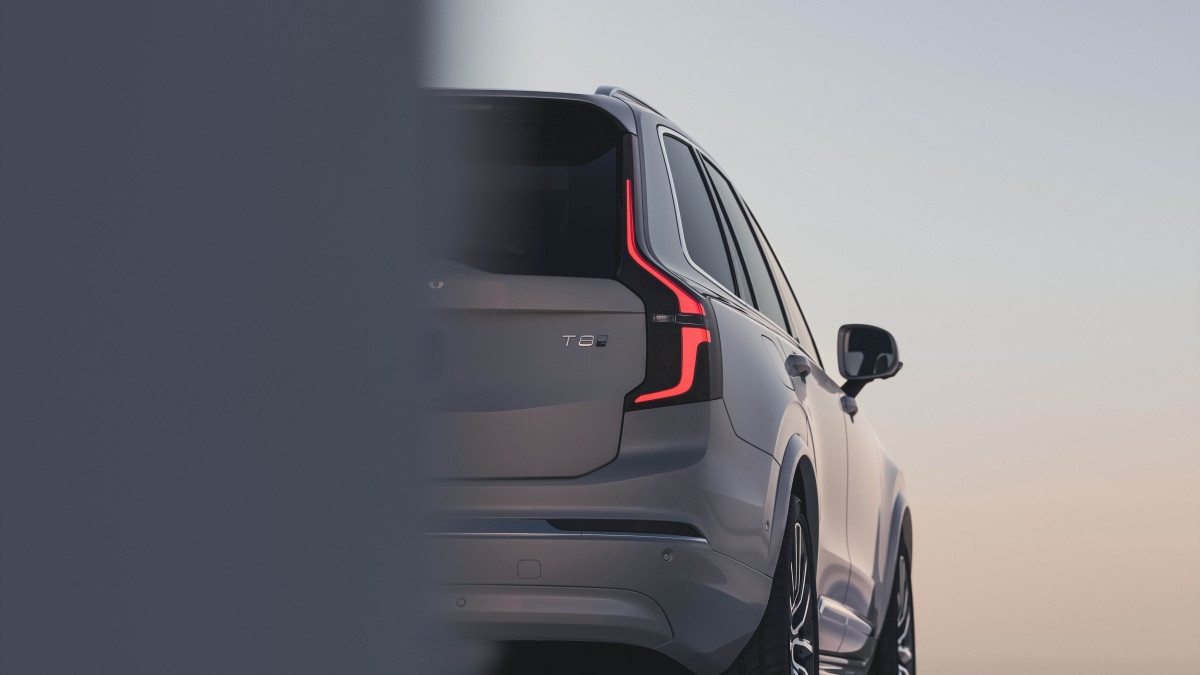 Feds Issue Urgent Warning To Volvo Owners With Hybrids And EVs From 2020-2026
