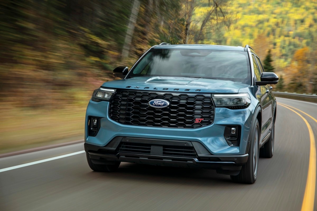 I Drove the 2025 Mazda CX90 & 2025 Ford Explorer, Which One is Best? Here's My Brutally Honest Review
