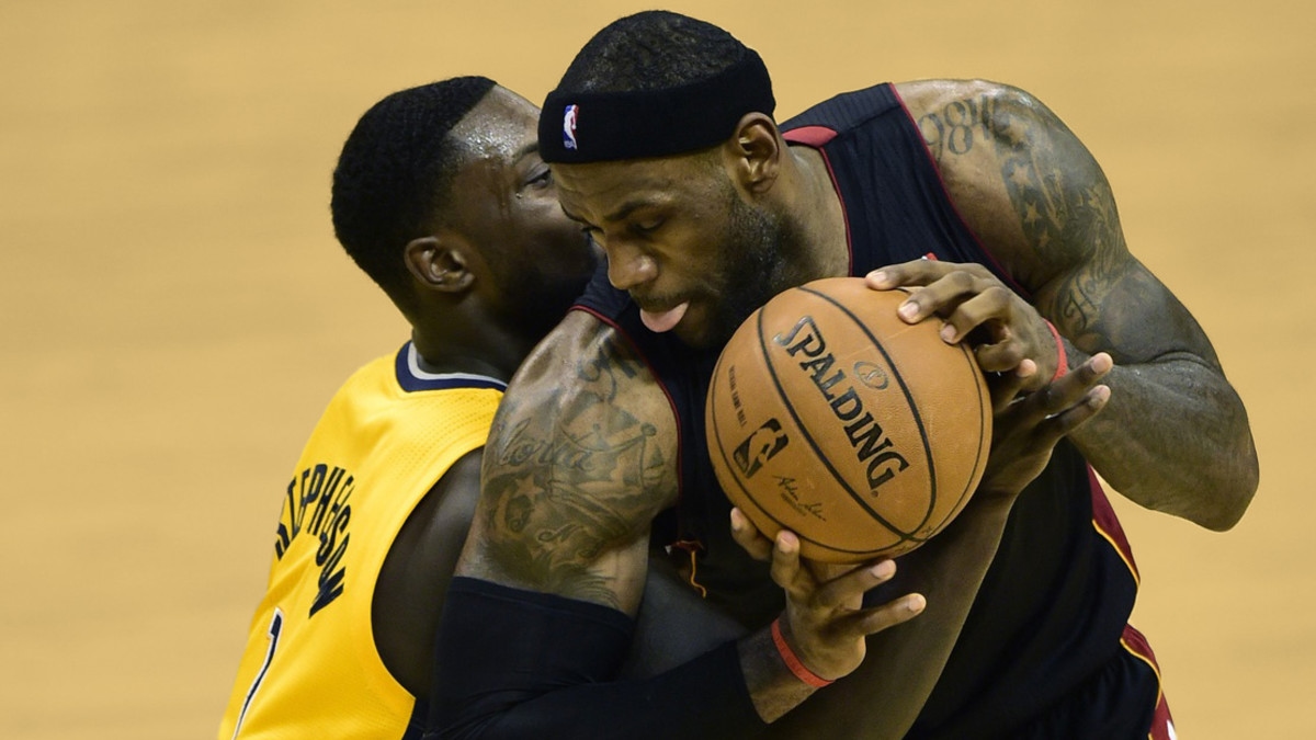 "Phew, phew... that's how LeBron felt, how do you like that?" - Lance Stephenson still regrets blowing in LeBron's ear after what a drunk fan did
