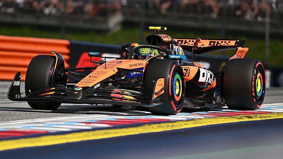 Norris takes Austria pole with sensational lap