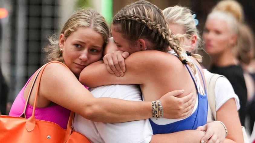 What early warnings did flood-hit Texas receive?