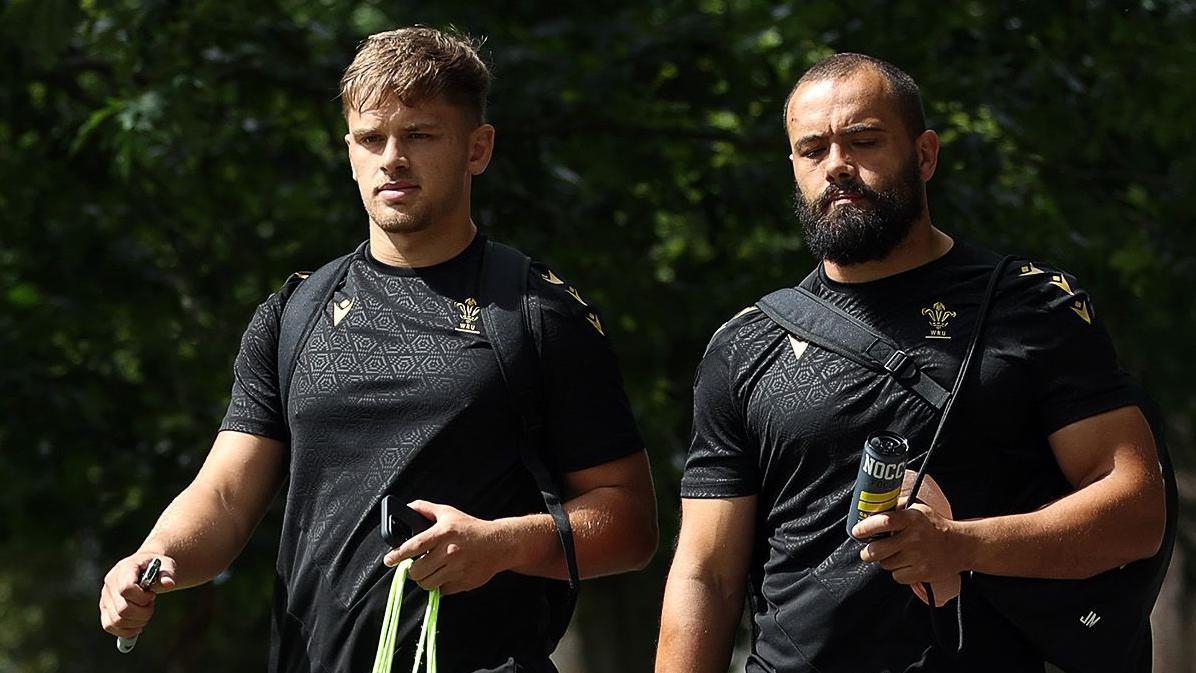 Wales flankers Mann and Macleod return against Japan
