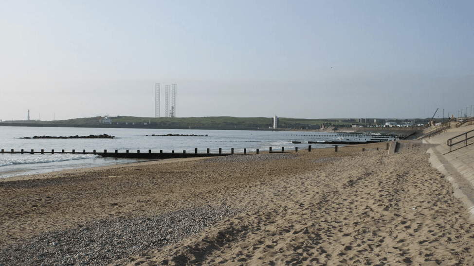 Swimming warning over sewage leak at Aberdeen beach