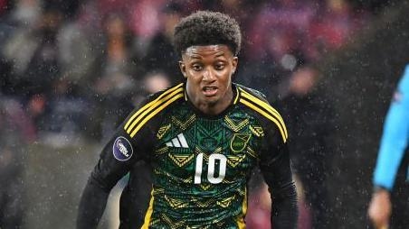 Winger Gray returns to first club Birmingham