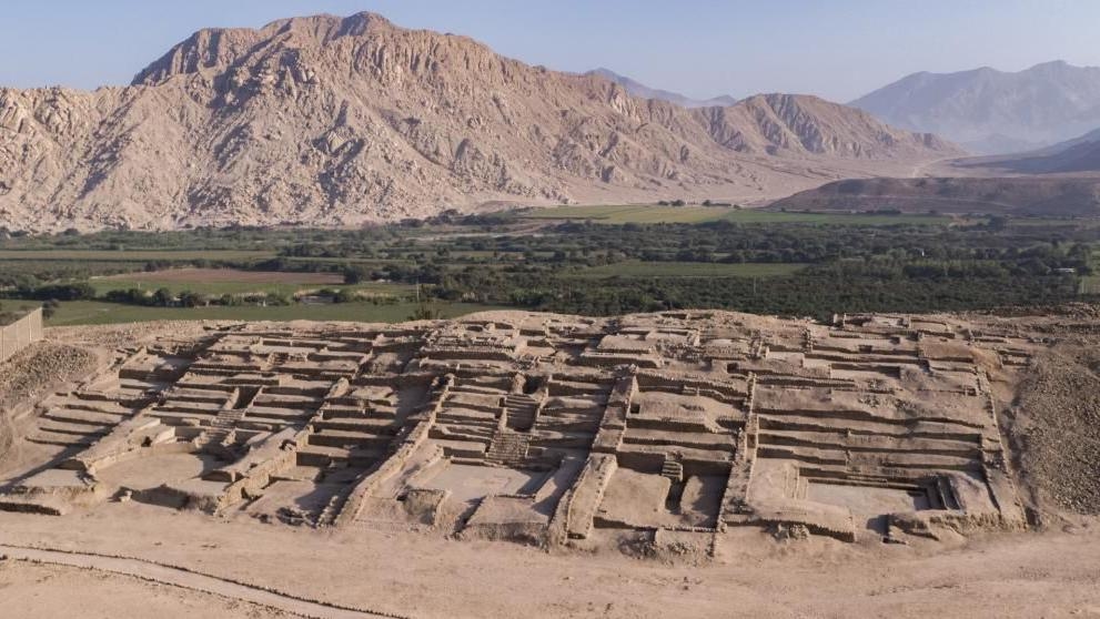 Archaeologists unveil 3,500-year-old city in Peru