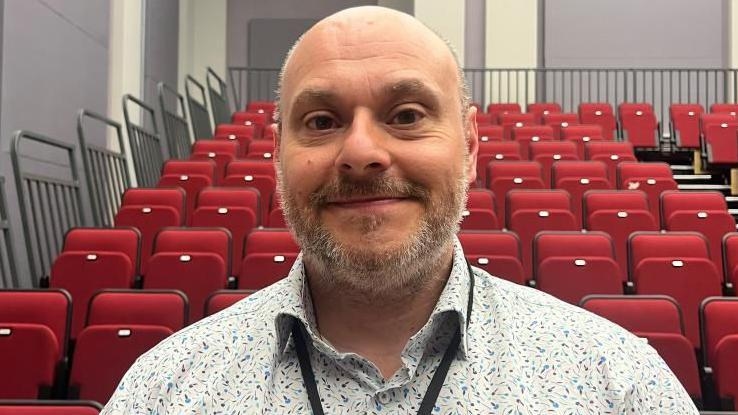 Advance bookings plea to protect local theatres