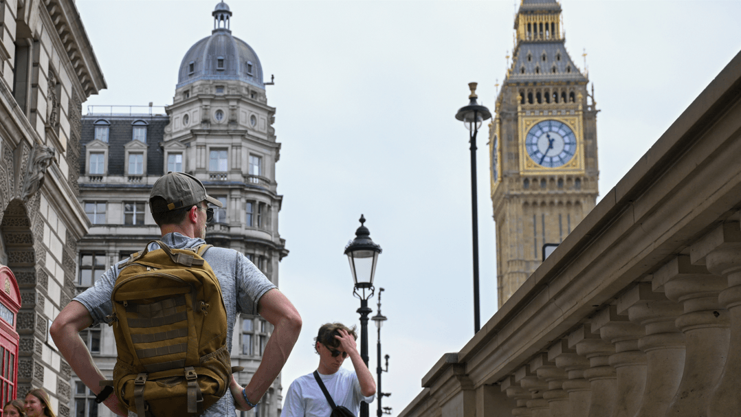 Public invited to decide how MPs' pay should be set