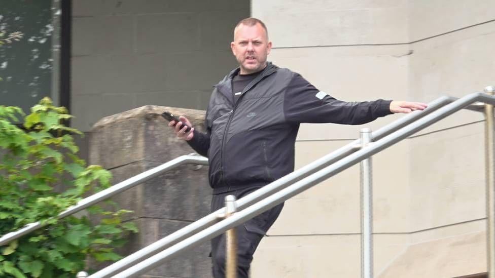 Cannabis plot accused 'had no idea what was in parcel'