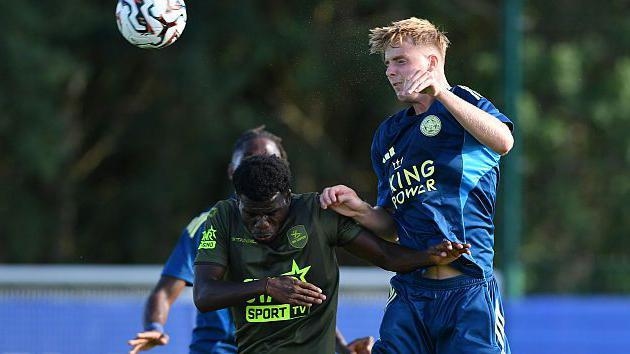 Foxes defender Wilson-Brown joins Swindon on loan