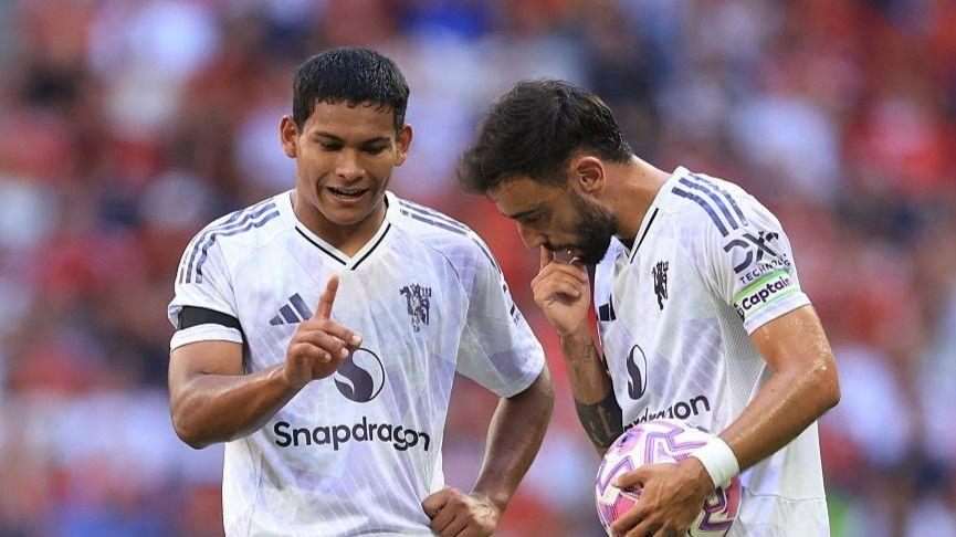 Man Utd new boy Leon catches the eye in Leeds stalemate