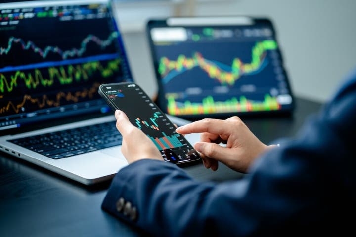 Here's How You Can Earn $100 In Passive Income By Investing In Welltower Stock