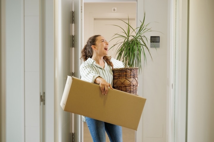 Boomerang Kids: Warm Weather Cities Are Seeing Grown-Up Kids Move Back In With Their Parents As Multigenerational Living Soars