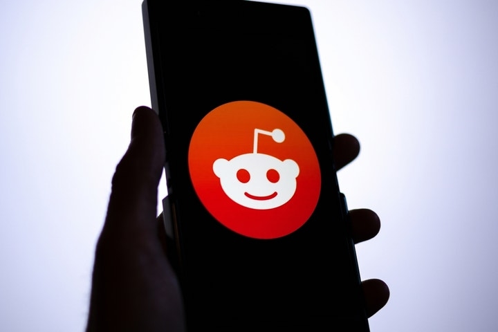Reddit's Brutal Truth About Crypto Profits: Why That Guy Who Sold Bitcoin at $100 Wasn't Actually Stupid