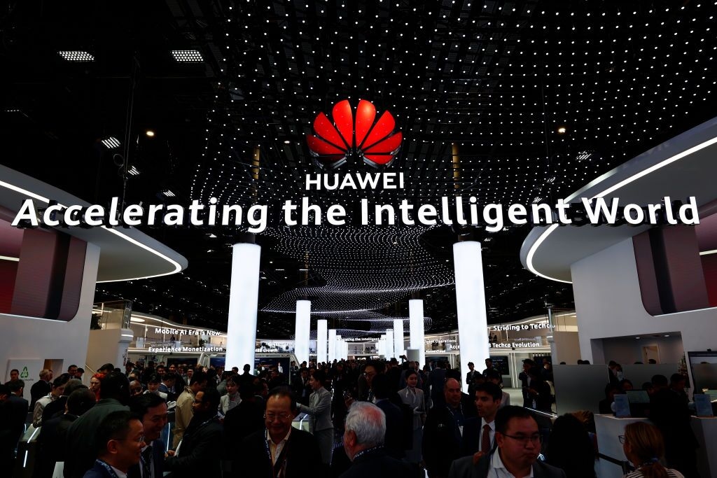 Huawei's AI Lab Fends Off Accusations It Copied Rival Models