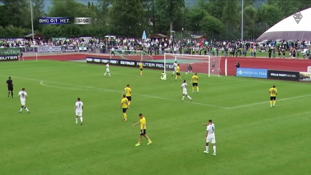 Tabaković's debut goal for Gladbach