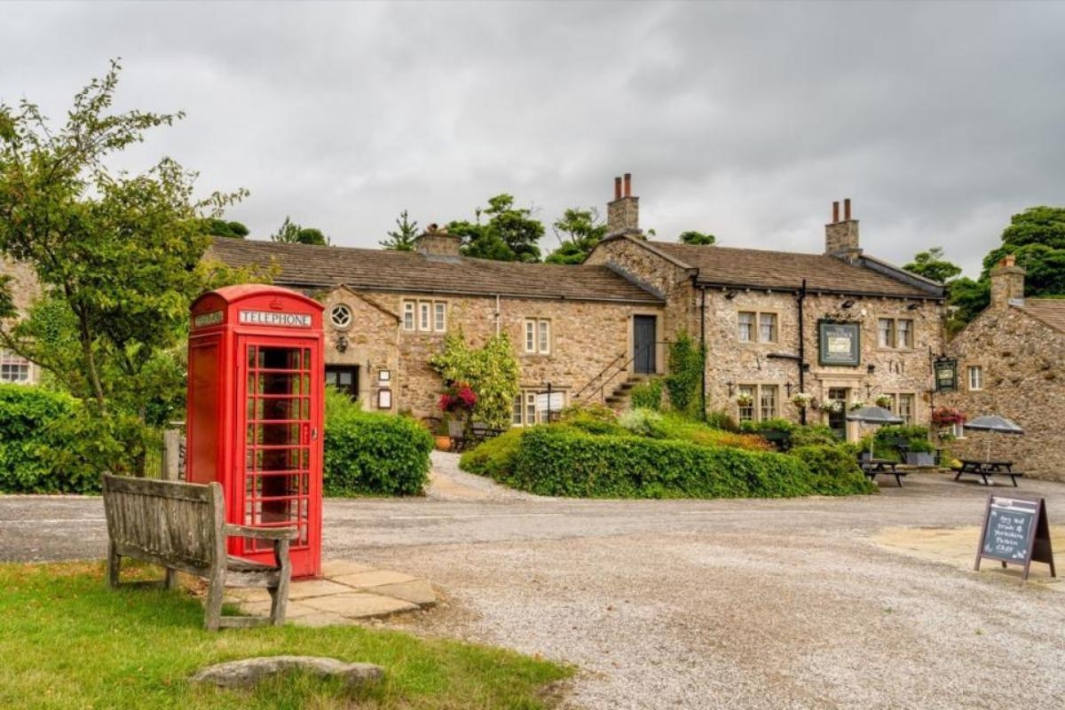 'Weird' Emmerdale villain set for shock return for revenge on popular character