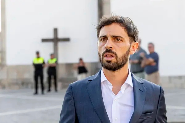 Bernardo Silva and Ruben Dias issue words in final respects to Liverpool's Diogo Jota in Gondomar