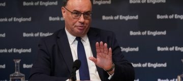 Andrew Bailey calls for lower interest rates if job market stalls