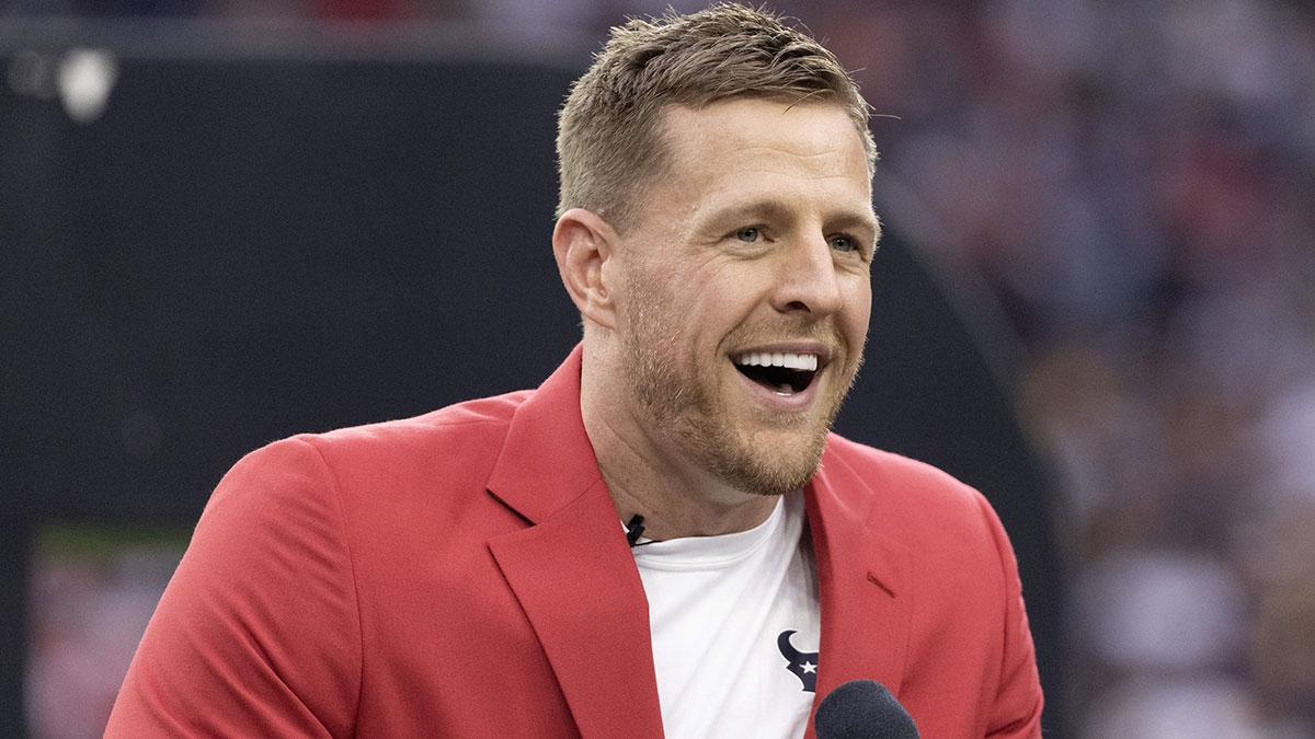 Wisconsin football legend JJ Watt sends powerful message to Badgers before 2025 season