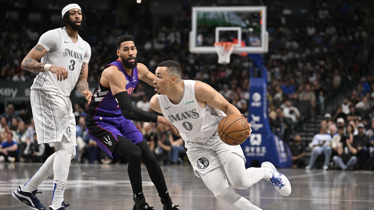 Mavericks bring back key backcourt weapon after D'Angelo Russell signing
