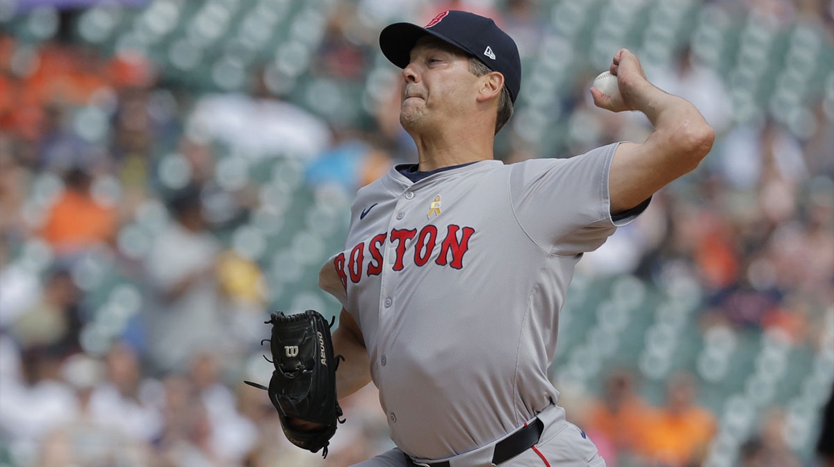 Rich Hill to play for 14th team after Royals call-up
