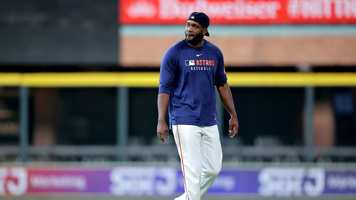 Yordan Alvarez draws concerning surgery admission from Astros GM