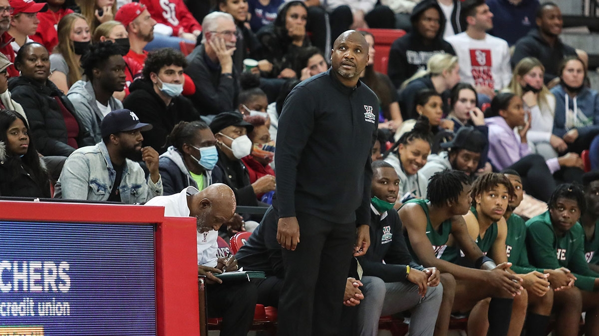 NBA Champion Lindsey Hunter hired as high school head coach