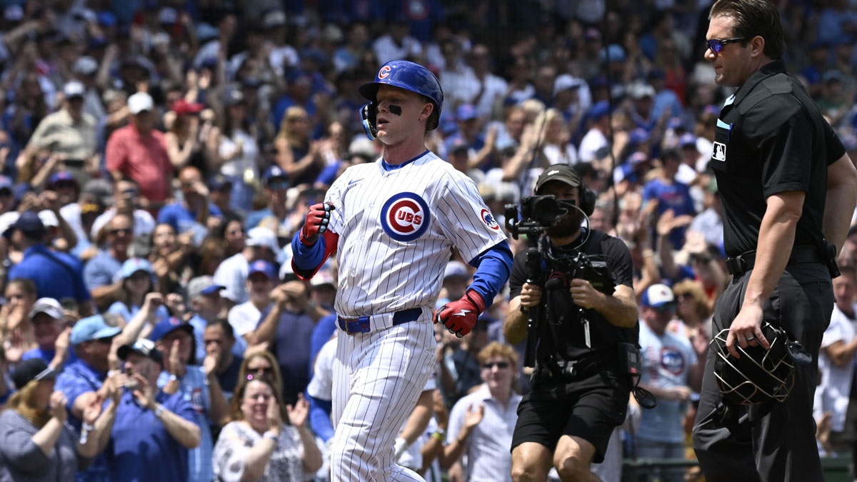 Pete Crow-Armstrong makes special Waveland appearance before Guardians game