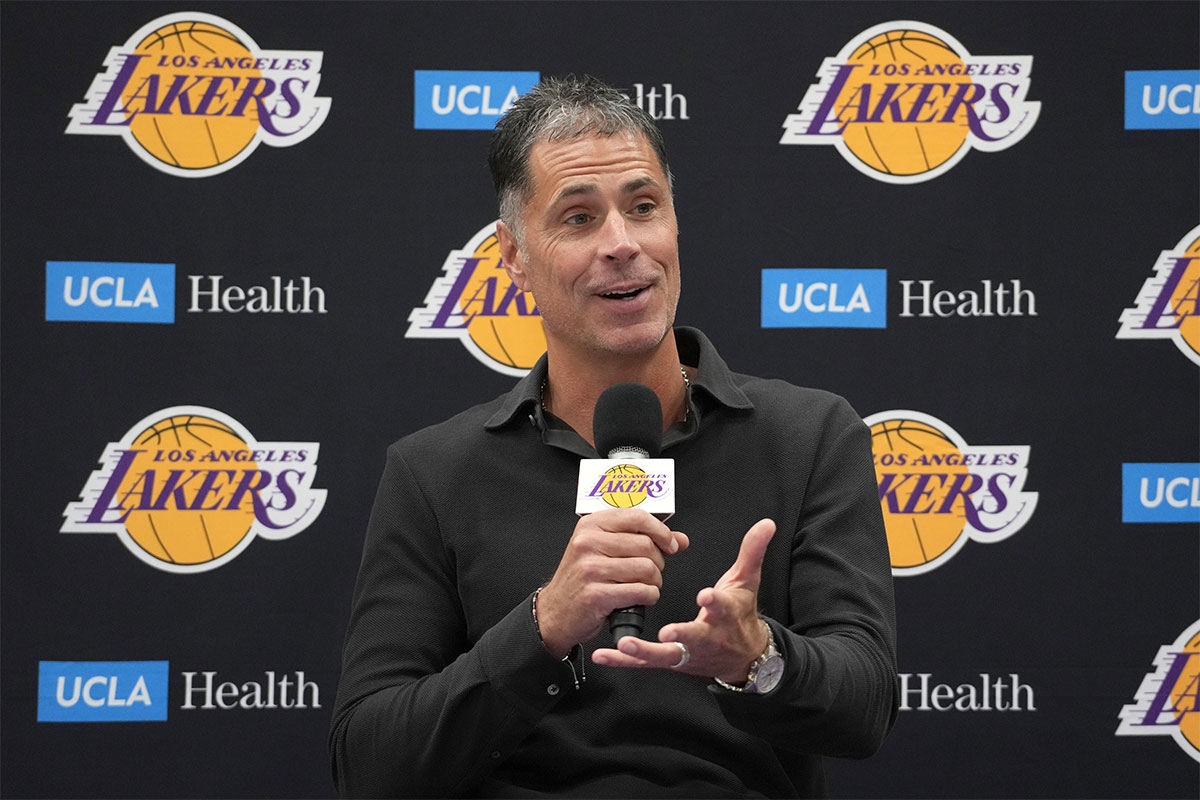 Lakers draft SEC star after trade with Timberwolves