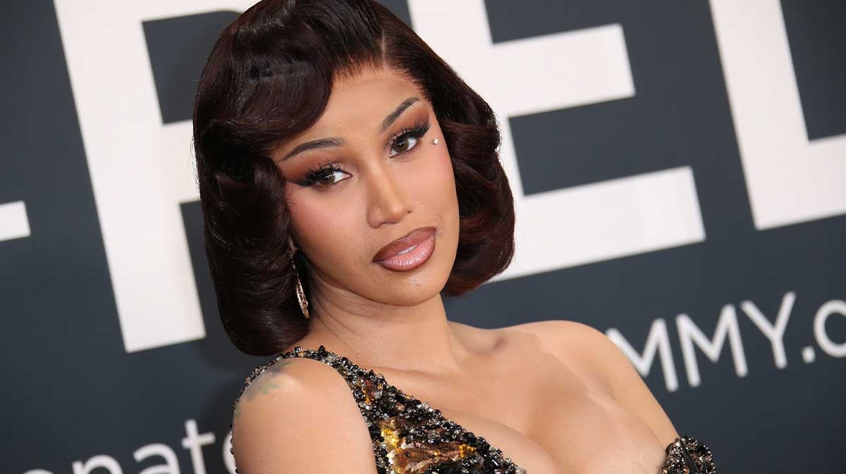 Cardi B makes shocking Offset claim amid Stefon Diggs romance