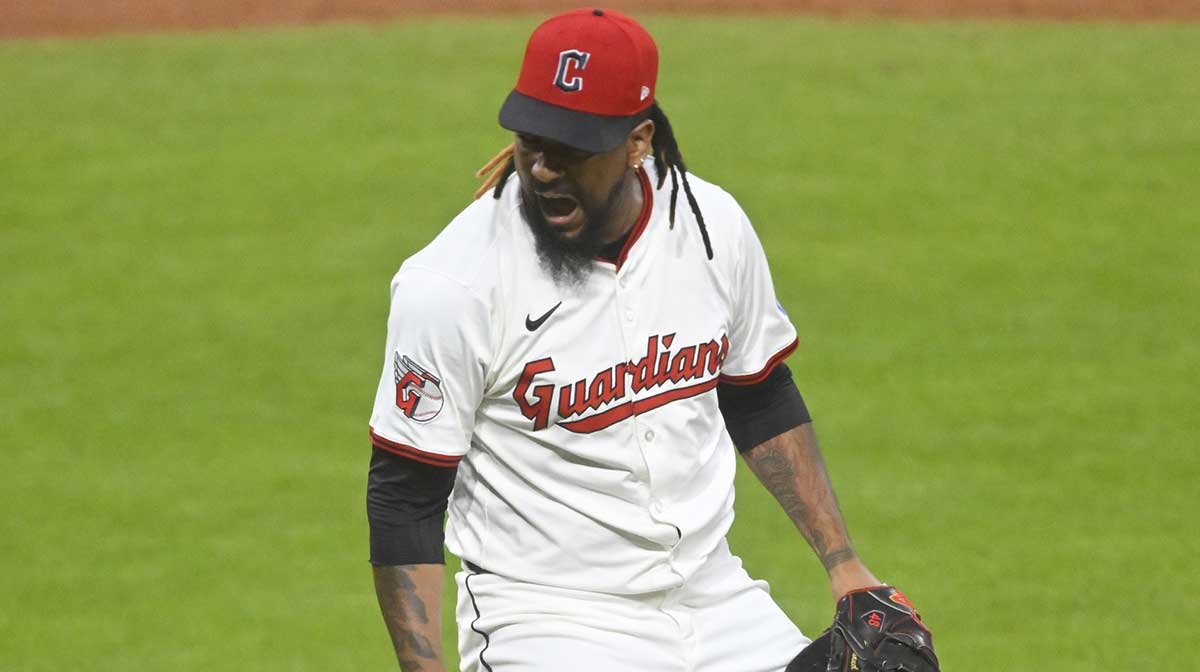 MLB rumors: Cubs ‘actively monitoring' Guardians closer Emmanuel Clase