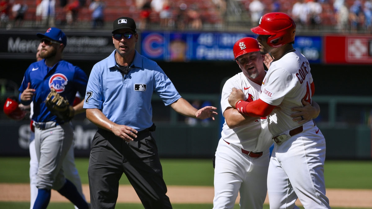 Cardinals' Willson Contreras apologizes to Cubs after heated moment