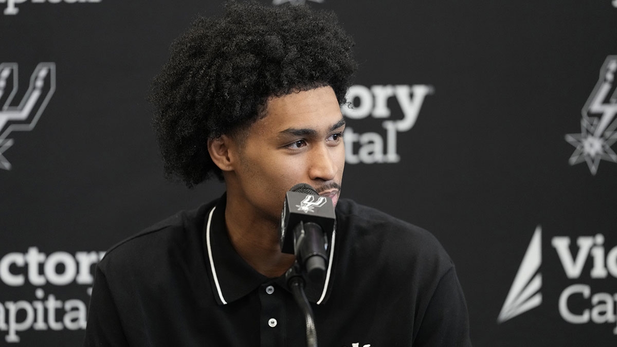Spurs rookie Dylan Harper recalls unexpected encounter with Gregg Popovich, Tim Duncan