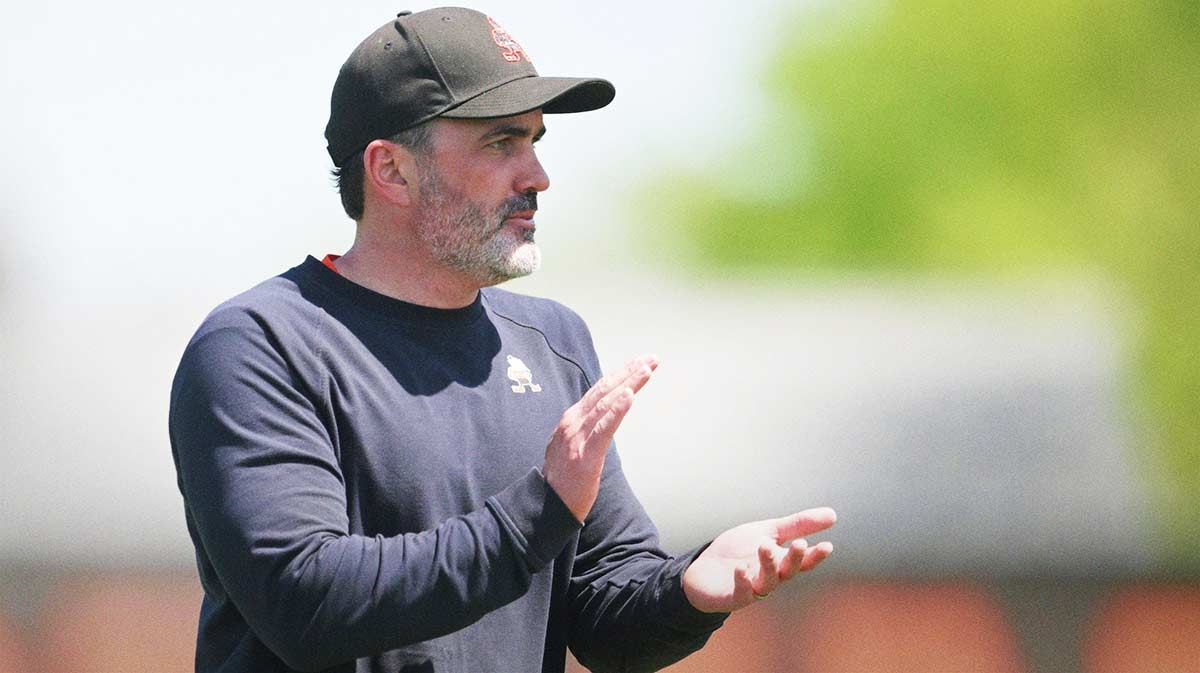 Browns coach Kevin Stefanski drops flag football truth bomb