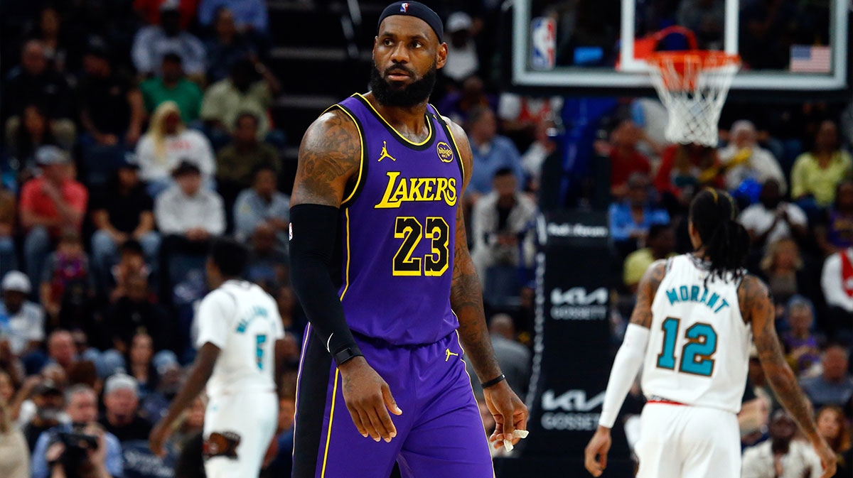 Lakers' LeBron James overheard revealing when his wife wants him to retire