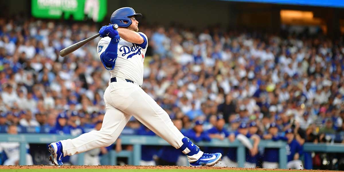 Max Muncy dazzles with 2nd grand slam in 3 games