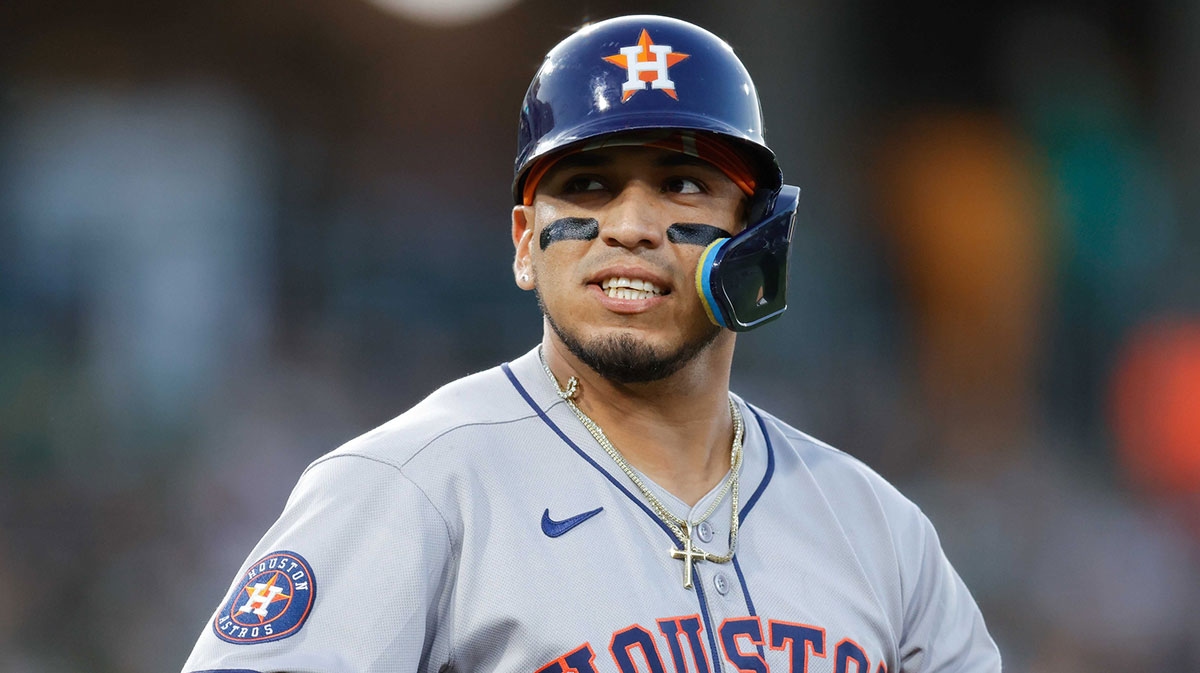 Astros' Isaac Paredes exits Mariners game with potentially serious injury