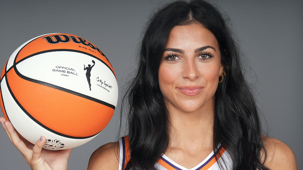 Megan McConnell, TJ McConnell's sister, goes down 2 days after joining Mercury