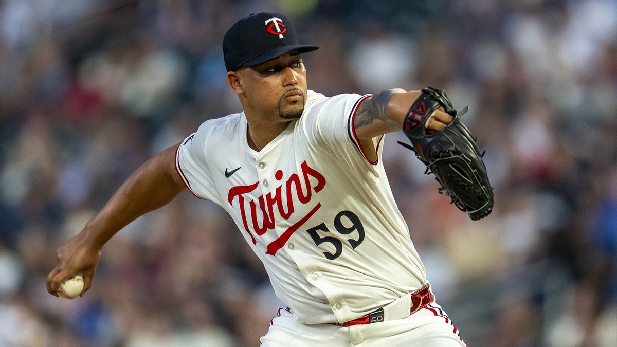 Dodgers rumors: Jhoan Duran, Felix Bautista emerge as latest reliever trade targets
