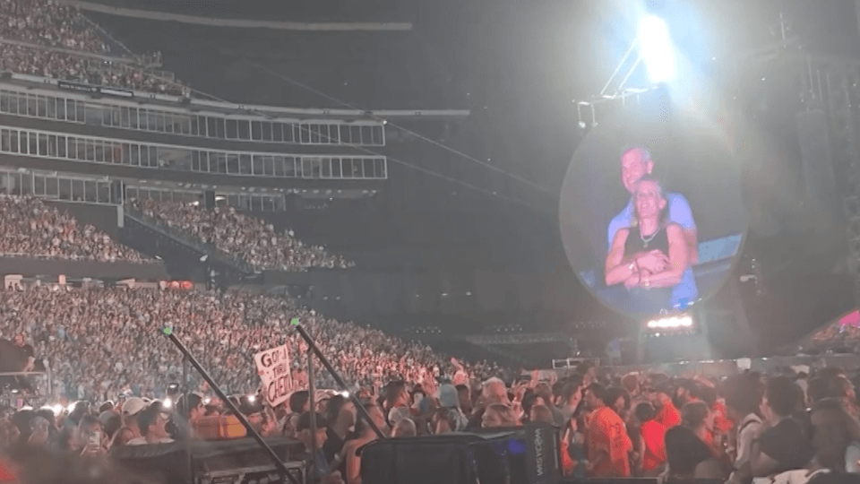 Coldplay's Chris Martin offered concertgoers a friendly warning before ‘Jumbotron Song'