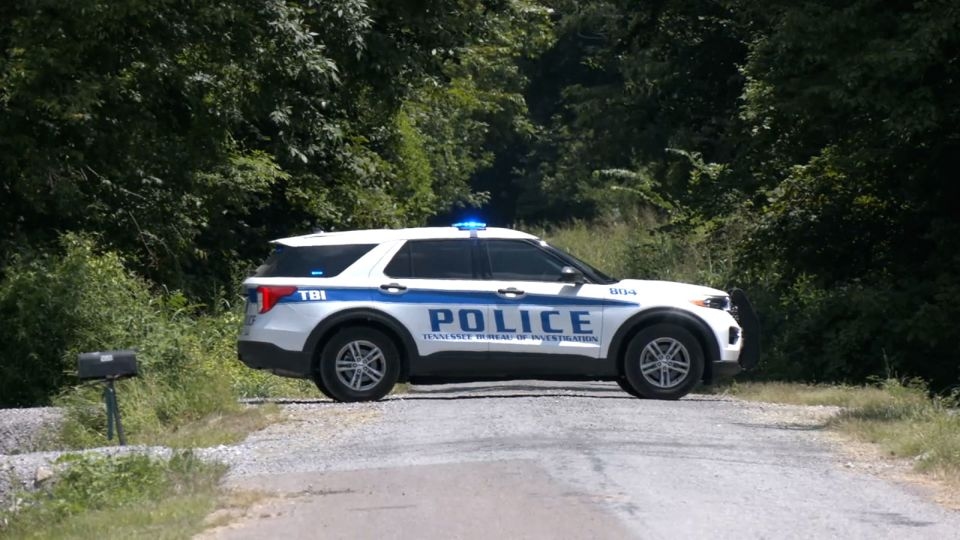 A baby was abandoned and 4 relatives found dead in Tennessee. Now, a search is on for who killed them