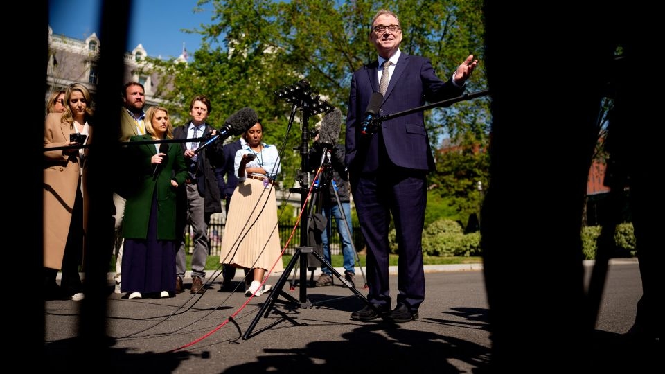 Hassett says Trump ‘wants his own people' at the Bureau of Labor Statistics after firing commissioner