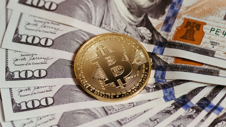 Serbia's Prince Filip Predicts Bitcoin Price Surge, Warns of Market Suppression Before Major Rally