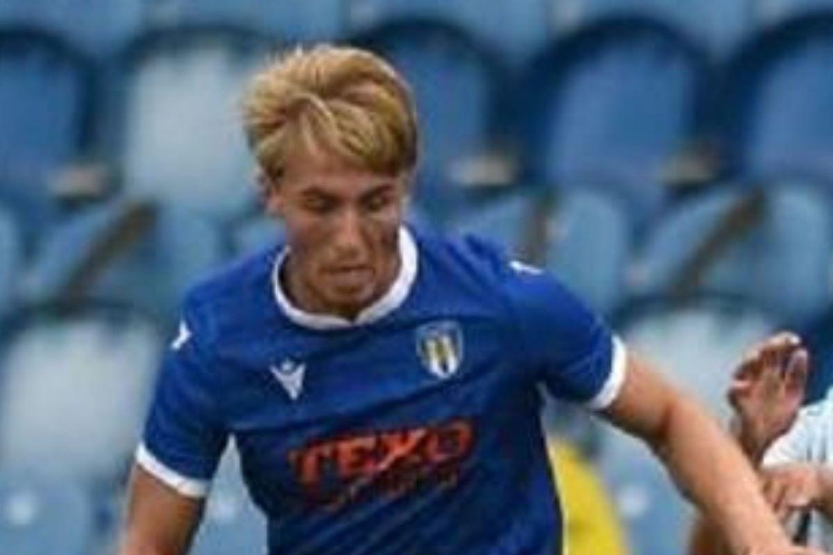 Ex-Colchester United midfielder signs for Pitching In Isthmian League side