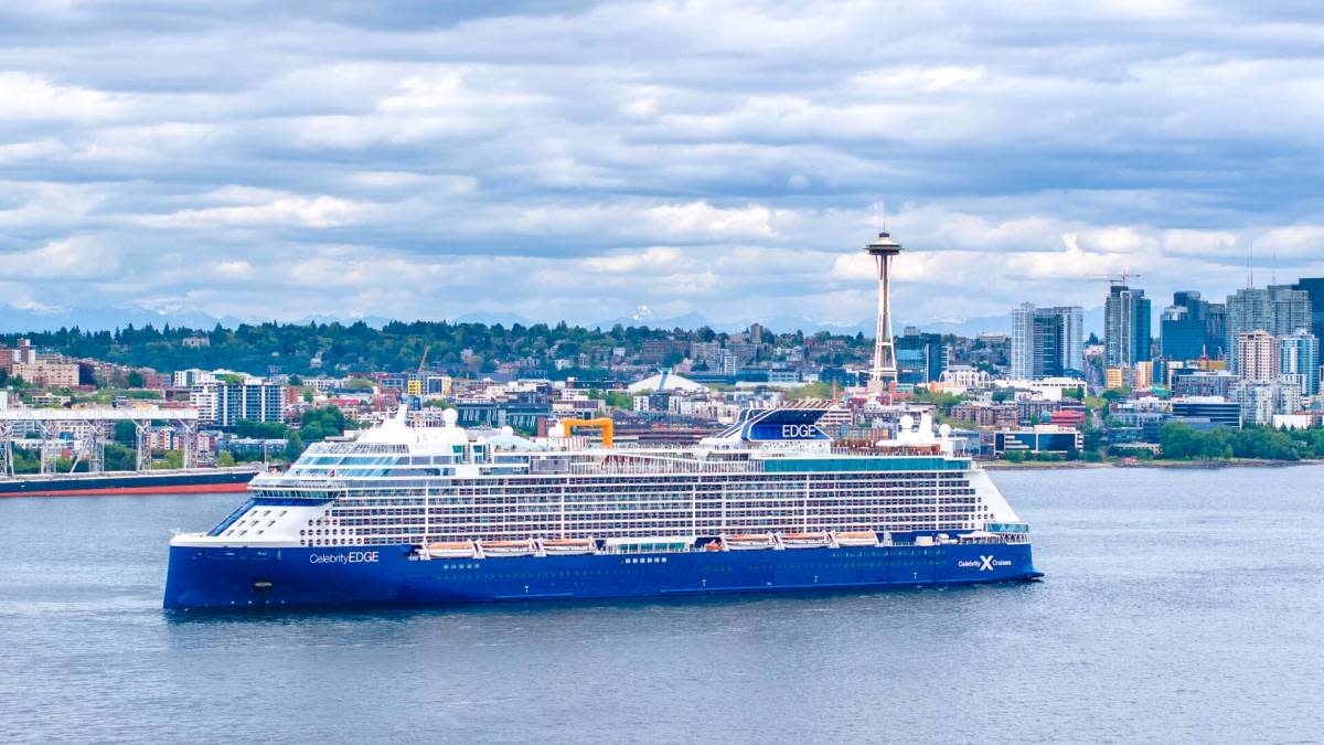 Video: Celebrity Cruises ship nearly collides with Carnival ship
