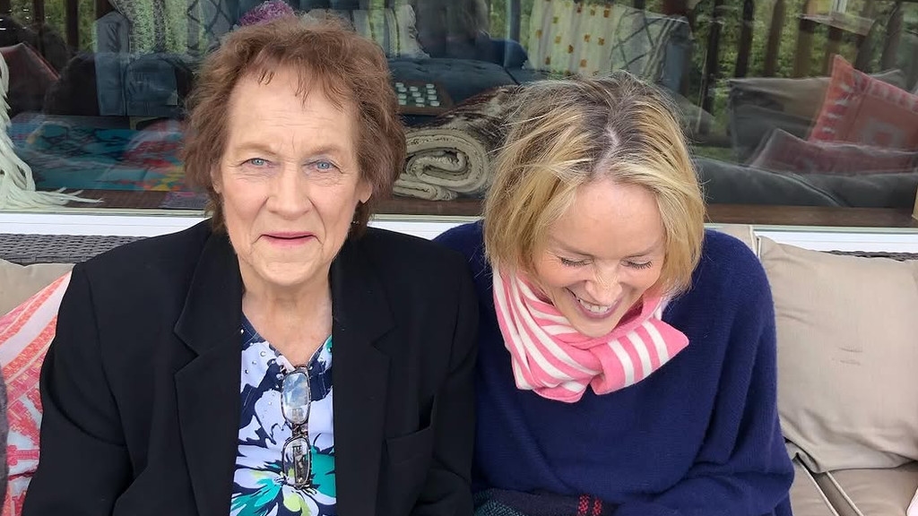 Sharon Stone announces death of mother Dorothy Stone